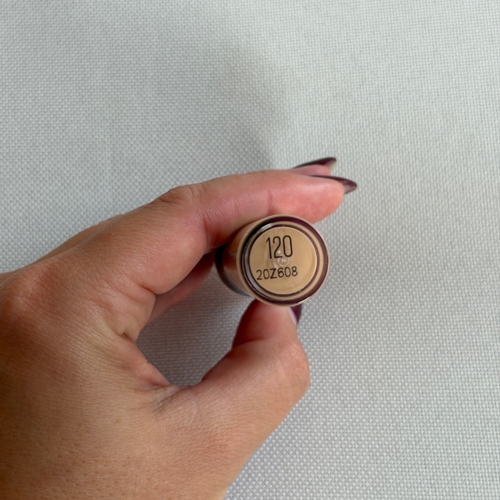 NWT Maybelline Instant Age Rewind Eraser Dark Circle Treatment Concealer - Picture 4 of 4